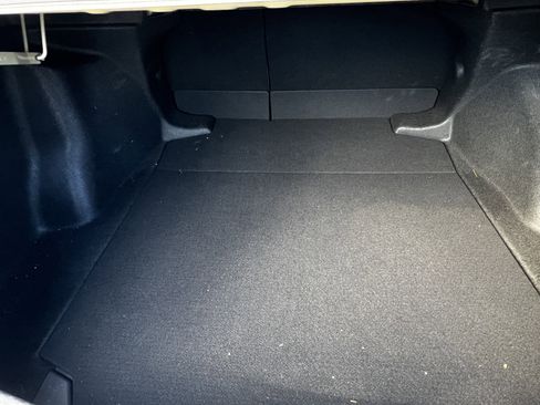 Used 2020 Toyota Corolla L image 47