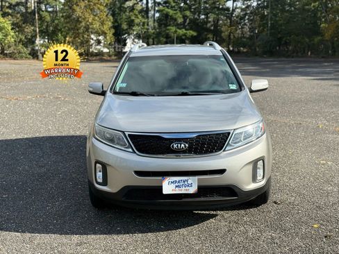 Used 2015 Kia Sorento LX image 61