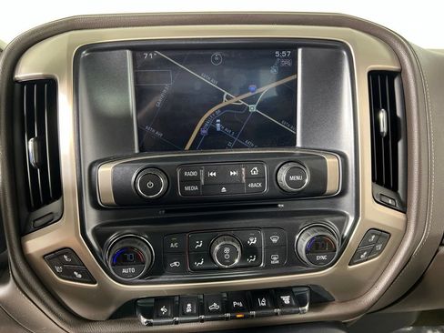 Used 2015 GMC Sierra 2500 Denali w/ Duramax Plus Package AWD/4WD image 26