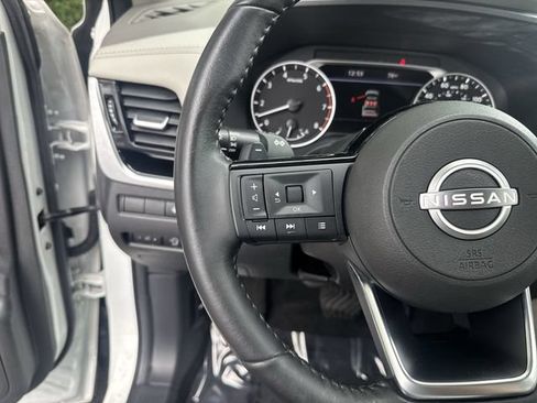 Used 2023 Nissan Rogue SL w/ SL Premium Package AWD/4WD image 17