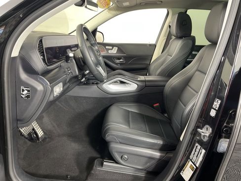 Used 2022 Mercedes-Benz GLS 450 4MATIC image 25
