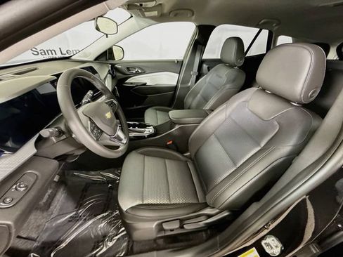 New 2026 Chevrolet Trax LT w/ Driver Confidence Package FWD image 22
