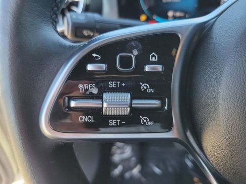 Used 2023 Mercedes-Benz CLA 250 w/ Premium Package image 6