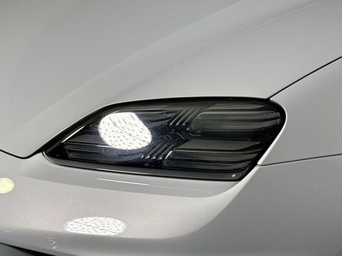 Certified 2024 Porsche Macan 4 Electric AWD/4WD image 24