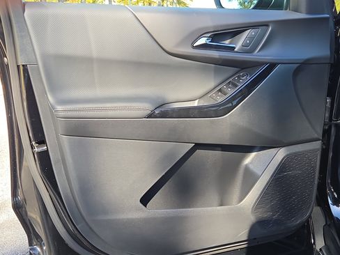 New 2026 Chevrolet Equinox LT image 22