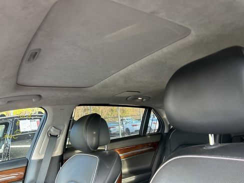 Used 2017 Genesis G90 5.0 Ultimate image 8