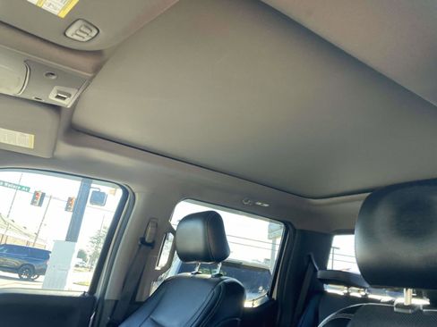 Used 2016 Ford F150 Lariat w/ Equipment Group 502A Luxury image 21