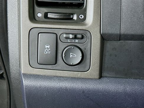Used 2011 Honda CR-V SE image 17