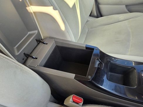 Used 2014 Nissan Leaf SV w/ LED & Quick Charge Package image 22