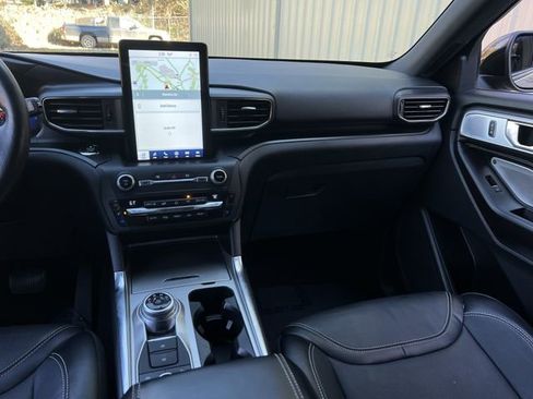 Used 2020 Ford Explorer ST w/ ST High-Performance Pack image 19