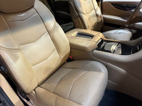 Used 2018 Cadillac Escalade Platinum image 56