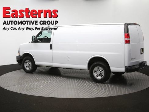 Used 2020 Chevrolet Express 3500 w/ Driver Convenience Package RWD image 60