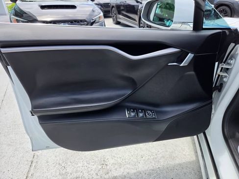 Used 2018 Tesla Model S 75D AWD/4WD image 30