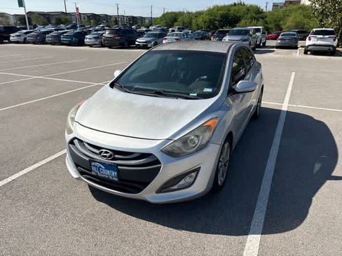 Used 2013 Hyundai Elantra GT w/ Touch & Go Pkg FWD image 1