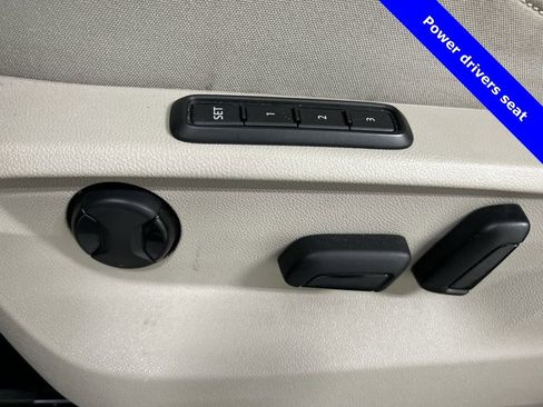 Used 2022 Volkswagen Atlas SEL R-Line image 15