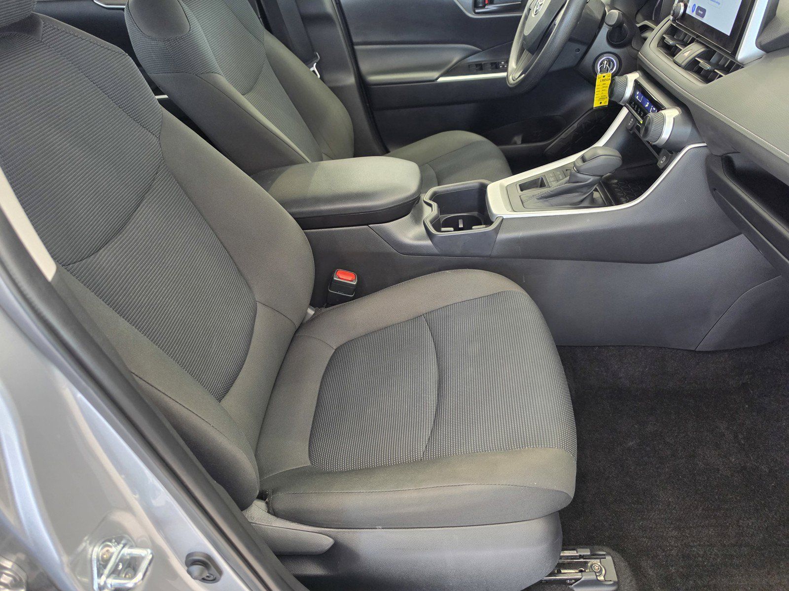 Used 2025 Toyota RAV4 LE AWD/4WD image 21