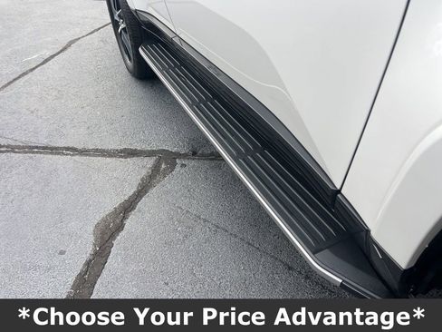 Used 2024 Lexus GX 550 w/ Accessory Package (Z1) image 2