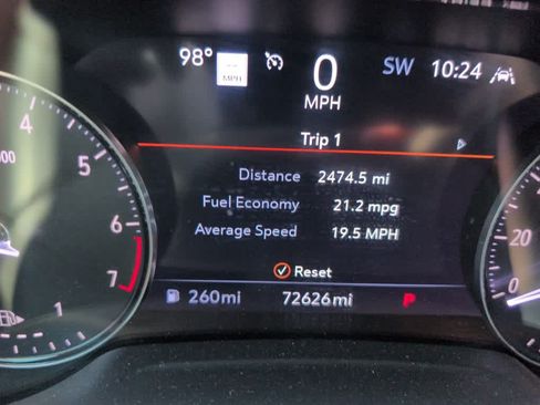 Used 2021 Buick Envision Essence w/ Technology Package I FWD image 9