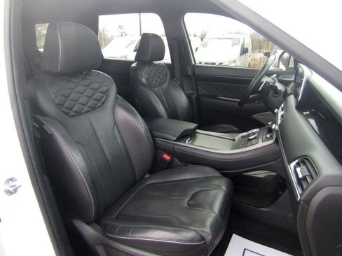 Used 2021 Hyundai Palisade Calligraphy image 32