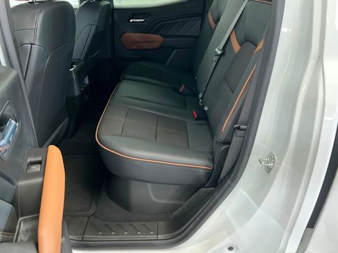 Used 2024 GMC Canyon AT4 w/ Technology Package image 22