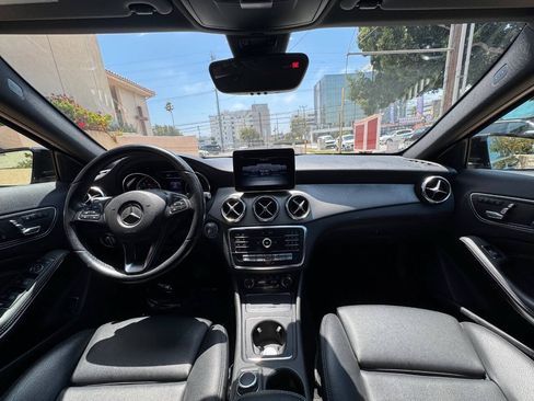 Used 2019 Mercedes-Benz GLA 250 4MATIC image 12