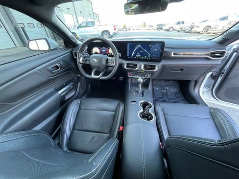 Used 2025 Ford Mustang GT Premium RWD image 23