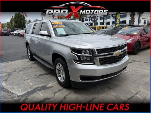 Used 2018 Chevrolet Suburban LT RWD image 1
