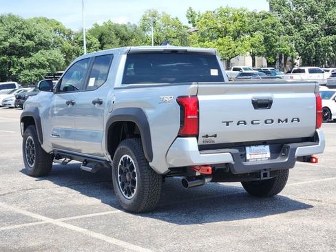 New 2026 Toyota Tacoma TRD Off-Road AWD/4WD image 3