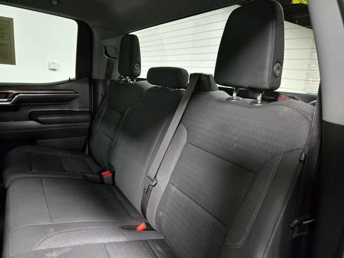 Used 2023 Chevrolet Silverado 1500 LT AWD/4WD image 31