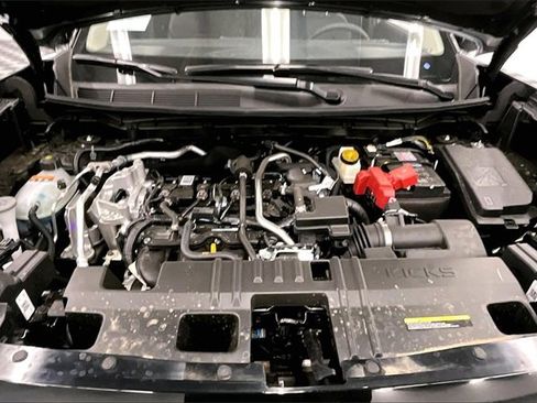 New 2025 Nissan Kicks SR w/ SR Premium Package image 11