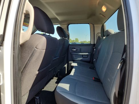 Used 2024 RAM 1500 Classic SLT AWD/4WD image 11