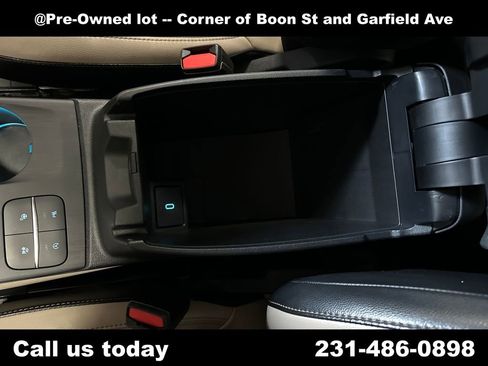 Used 2020 Ford Escape Titanium AWD/4WD image 26