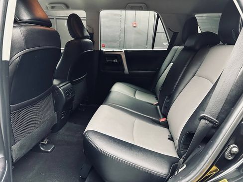 Used 2017 Toyota 4Runner SR5 Premium AWD/4WD image 23