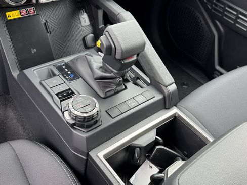 New 2026 Toyota Tacoma TRD Off-Road AWD/4WD image 19