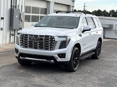 New 2026 GMC Yukon Denali w/ LPO, Floor Liner Package AWD/4WD image 12