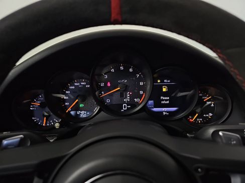 Used 2018 Porsche 911 GT3 RWD image 16