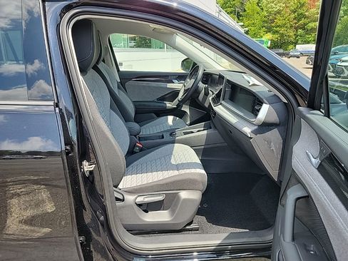 New 2025 Volkswagen Tiguan S image 42