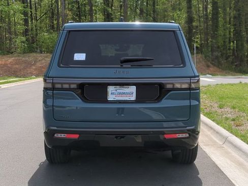New 2026 Jeep Grand Wagoneer Limited AWD/4WD image 12