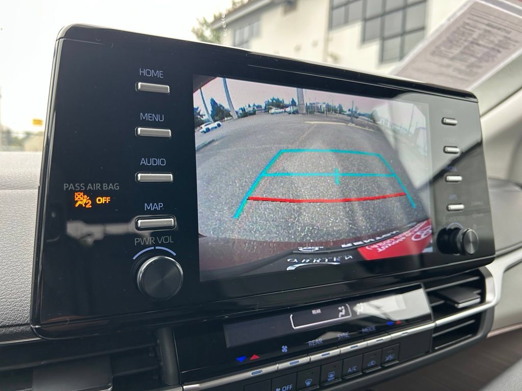 Certified 2024 Toyota Sienna LE AWD/4WD image 25