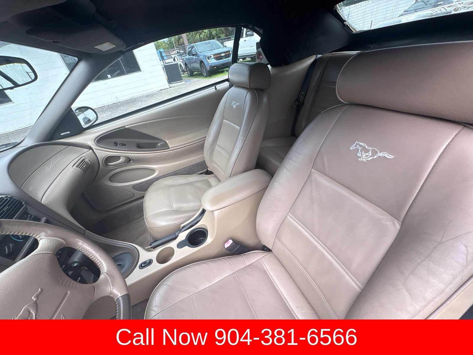 Used 2002 Ford Mustang Convertible RWD image 14