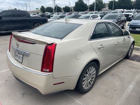 Used 2011 Cadillac CTS Luxury RWD image 4