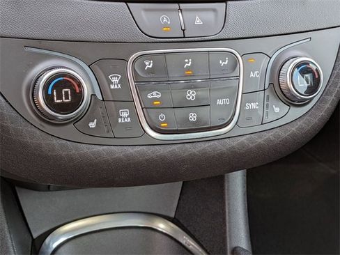 Used 2023 Chevrolet Malibu LT image 21