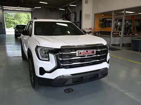 New 2026 GMC Terrain Elevation w/ Elevation Premium Package FWD image 3