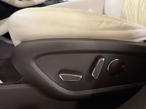 Used 2022 Lincoln Nautilus Black Label image 11