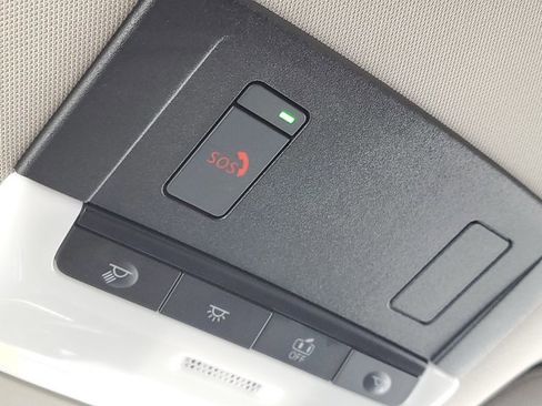 Certified 2025 Nissan Pathfinder SL image 21