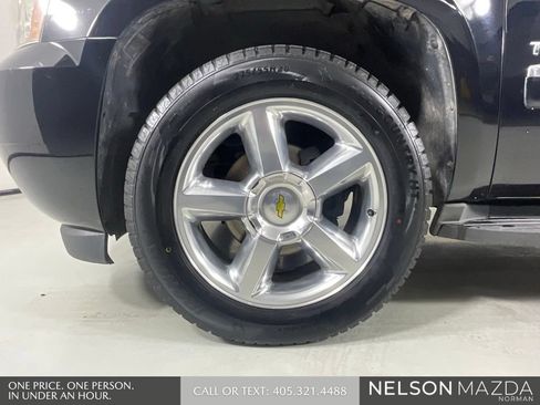Used 2011 Chevrolet Tahoe LTZ RWD image 12