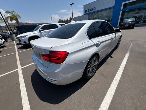 Used 2017 BMW 330i Sedan RWD image 22