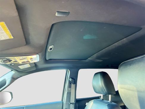 Used 2022 Toyota Tacoma TRD Off-Road image 22