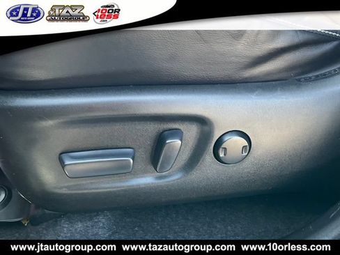 Used 2016 Toyota RAV4 Limited AWD/4WD image 11