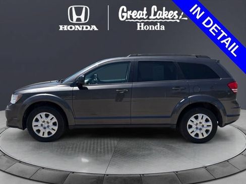 Used 2017 Dodge Journey SE w/ Flexible Seating Group FWD image 3